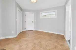 303 Cherry Valley Rd, Montgomery Township, NJ 08540 - Photo 8