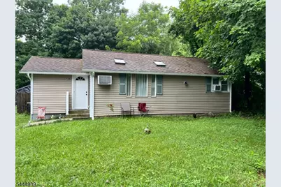 106 Breakneck Rd, Vernon, NJ 07422 - Photo 1