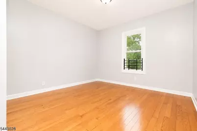 136 Dewey St, Newark, NJ 07112 - Photo 14