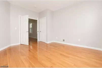 136 Dewey St, Newark, NJ 07112 - Photo 10