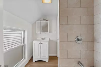 235 Pine St, Elizabeth, NJ 07206 - Photo 20