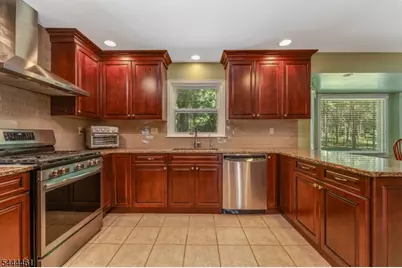 8 Kilmer Dr, Hillsborough Township, NJ 08844 - Photo 12