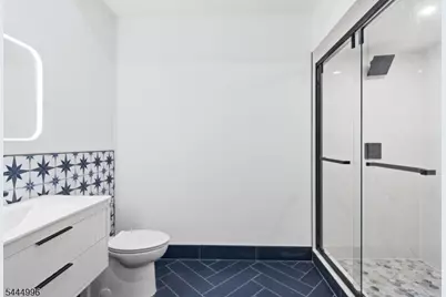 647 S 10th St, Newark, NJ 07108 - Photo 14