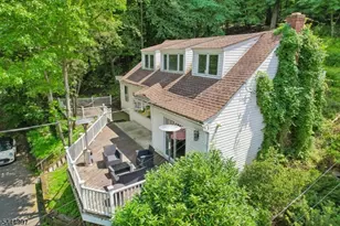 157 W Lindsley Rd, Cedar Grove, NJ 07009 - Photo 32
