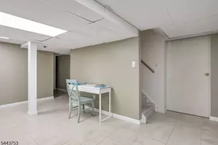 9 Midway Dr, Livingston, NJ 07039 - Photo 20