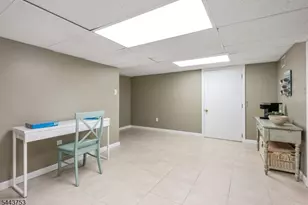 9 Midway Dr, Livingston, NJ 07039 - Photo 24