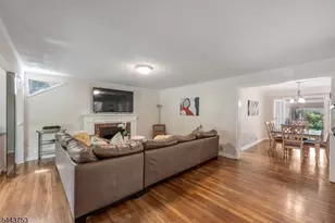 9 Midway Dr, Livingston, NJ 07039 - Photo 4
