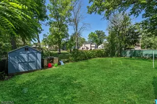 9 Midway Dr, Livingston, NJ 07039 - Photo 30