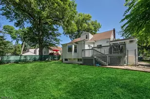 9 Midway Dr, Livingston, NJ 07039 - Photo 28
