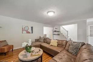 9 Midway Dr, Livingston, NJ 07039 - Photo 8