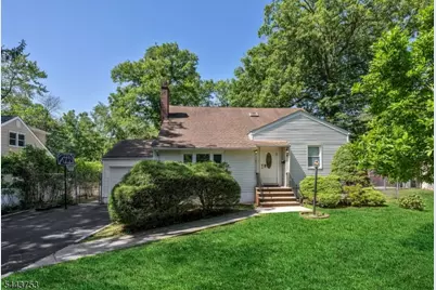 9 Midway Dr, Livingston, NJ 07039 - Photo 1