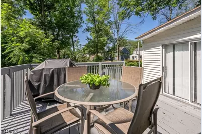 9 Midway Dr, Livingston, NJ 07039 - Photo 32
