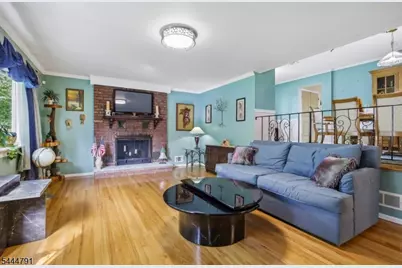 43 Misty Mountain Rd, Randolph Township, NJ 07869 - Photo 6