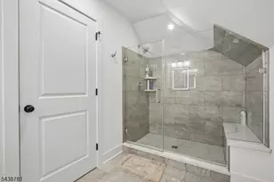 60 Nottingham Dr, Watchung, NJ 07069 - Photo 36
