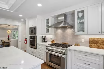 60 Nottingham Dr, Watchung, NJ 07069 - Photo 14