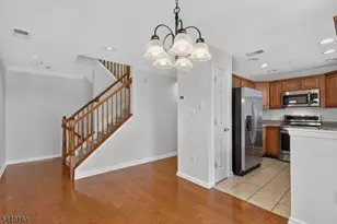 506 Donato Cir, Scotch Plains Township, NJ 07076 - Photo 4