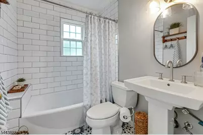 11 Manor Rd, Verona, NJ 07044 - Photo 8