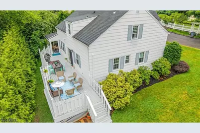 11 Manor Rd, Verona, NJ 07044 - Photo 4