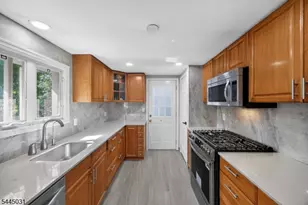 29 Laurel Ave, Livingston, NJ 07039 - Photo 8