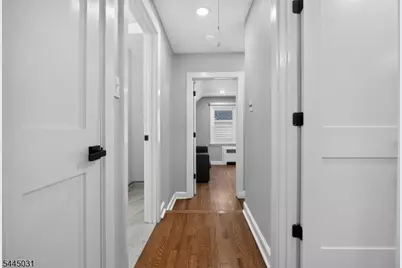 29 Laurel Ave, Livingston, NJ 07039 - Photo 20