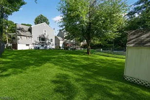 29 Laurel Ave, Livingston, NJ 07039 - Photo 24