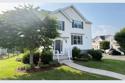 162 Sowers Dr, Mount Olive, NJ 07840 - Photo 2