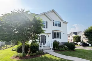 162 Sowers Dr, Mount Olive, NJ 07840 - Photo 2