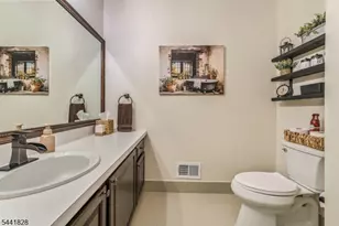 25 Forsgate Terrace, Clinton Township, NJ 08801 - Photo 8