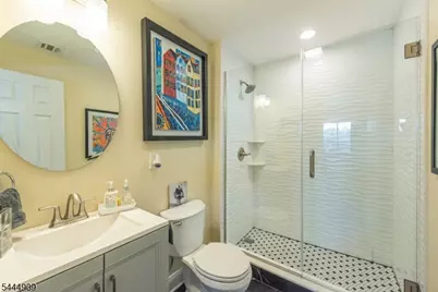 146 Lakewood Dr, Denville, NJ 07046 - Photo 24