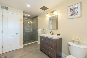 146 Lakewood Dr, Denville, NJ 07046 - Photo 10