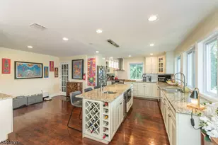 146 Lakewood Dr, Denville, NJ 07046 - Photo 6