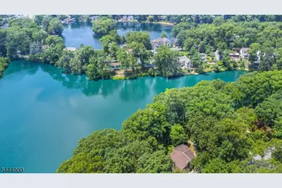 146 Lakewood Dr, Denville, NJ 07046 - Photo 50