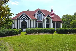 126 Blackwell Rd, Hopewell Township, NJ 08534 - Photo 2
