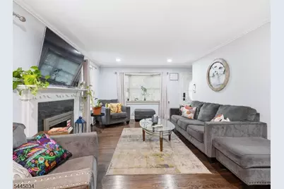 135 Rosewood Ter, Linden, NJ 07036 - Photo 2