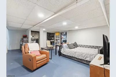 135 Rosewood Ter, Linden, NJ 07036 - Photo 14