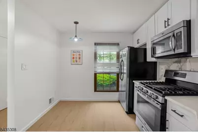 309 English Place, Bernards Township, NJ 07920 - Photo 4