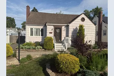 232 N Jackson Ave, North Plainfield, NJ 07060 - Photo 1