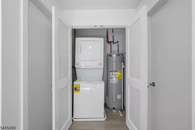 566 Springfield Ave #201, Newark, NJ 07103 - Photo 10
