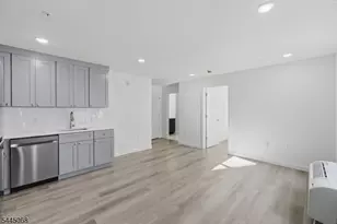 566 Springfield Ave, Newark, NJ 07103 - Photo 4