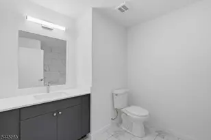 566 Springfield Ave, Newark, NJ 07103 - Photo 8