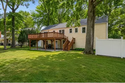 69 Jones Dr, New Providence, NJ 07974 - Photo 4