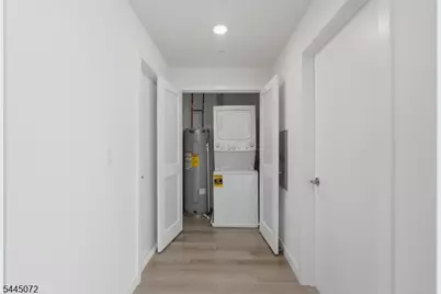 566 Springfield Ave #202, Newark, NJ 07103 - Photo 10