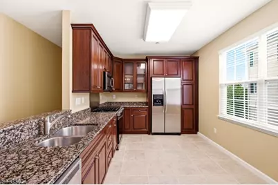 99 Swing Bridge Ln, South Bound Brook Boro, NJ 08880 - Photo 16