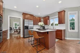 4 Riverview Ct, Raritan Township, NJ 08551 - Photo 4