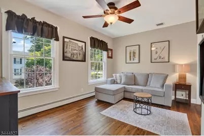 43 Chestnut St, Livingston, NJ 07039 - Photo 24