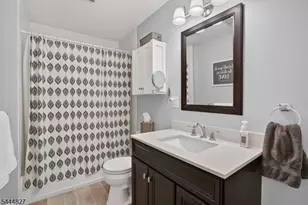 43 Chestnut St, Livingston, NJ 07039 - Photo 26