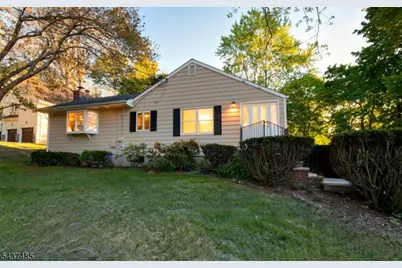 167 Division Ave, Long Hill Township, NJ 07946 - Photo 22