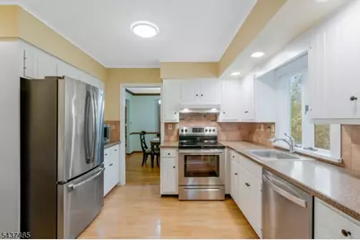 167 Division Ave, Long Hill Township, NJ 07946 - Photo 6
