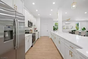 125 Main St, Hampton Boro, NJ 08827 - Photo 4