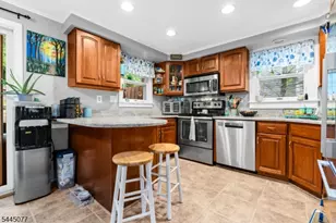 76 Valley View Dr, Rockaway Township, NJ 07866 - Photo 8